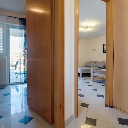 Sara & Leon Apartment Neum